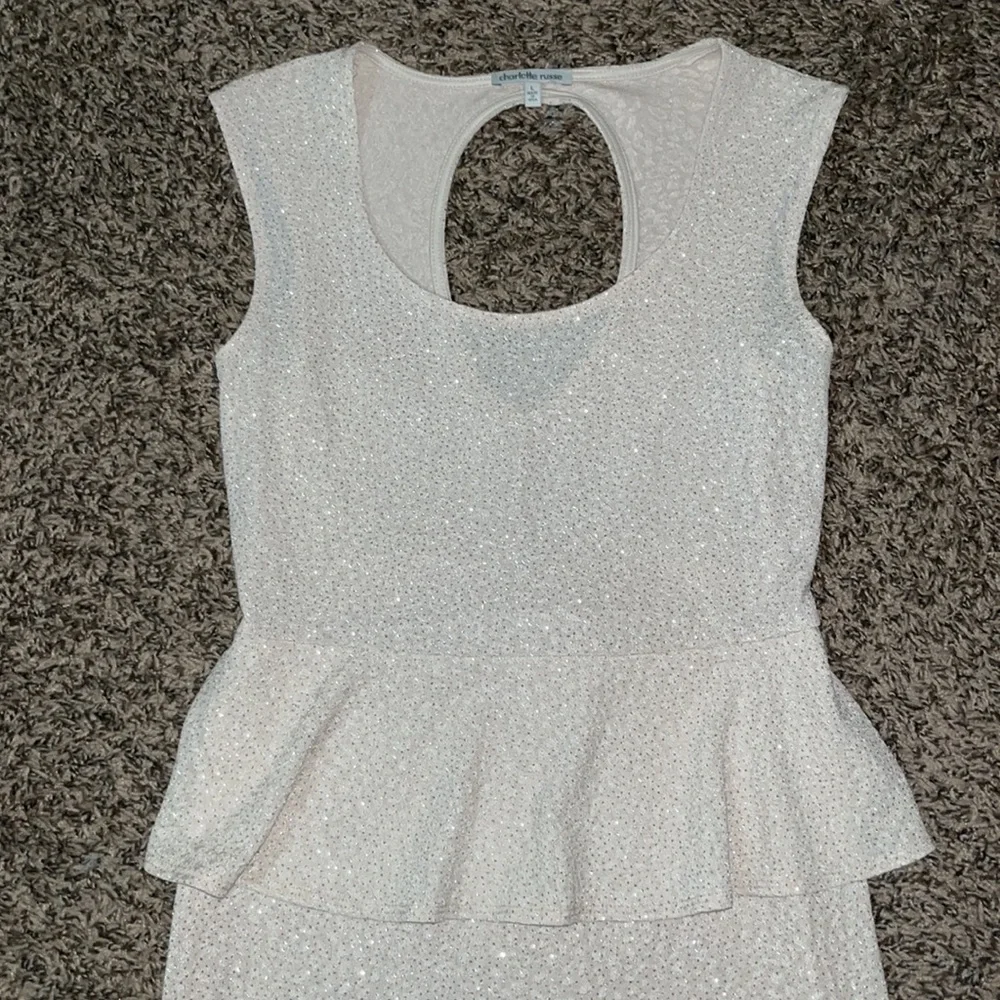 Champagne peplum dress - Picture 2 of 8
